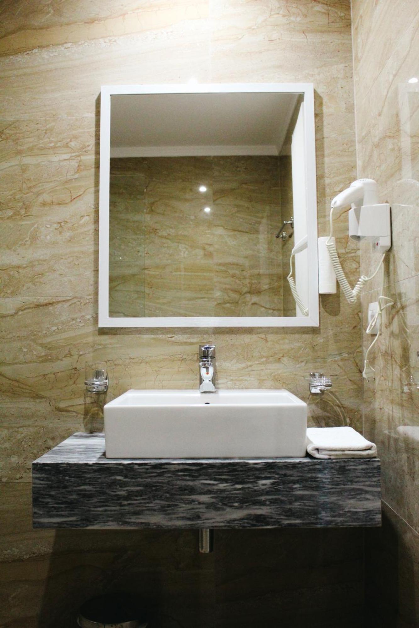 Class Hotel Ksamil Eksteriør bilde